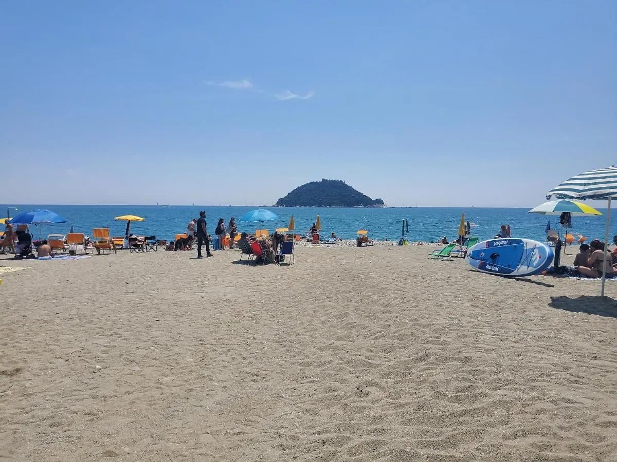 Appartamento Albenga House Italia